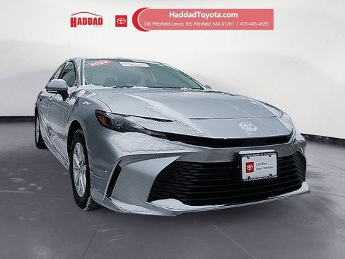 Certified 2025 Toyota Camry LE image 7