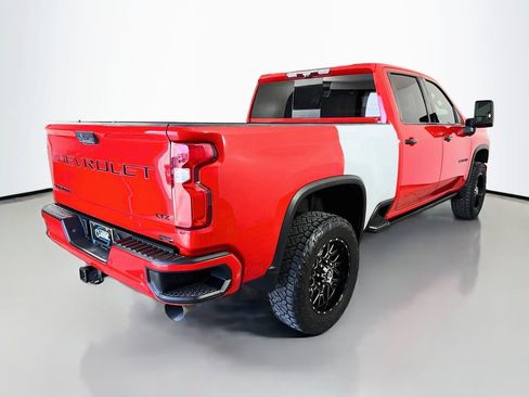 Used 2021 Chevrolet Silverado 2500 LTZ w/ LTZ Plus Package AWD/4WD image 7