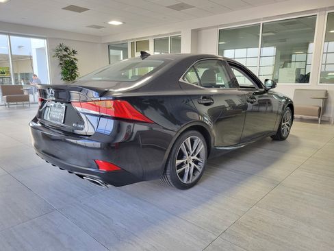 Used 2020 Lexus IS 300 w/ Premium Package image 7