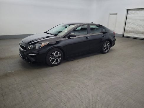 Used 2019 Kia Forte LXS FWD image 2