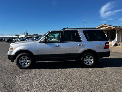 Used 2011 Ford Expedition XL w/ HD Trailer Tow Pkg AWD/4WD image 6
