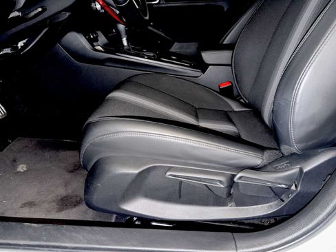 Used 2022 Honda Civic Sport image 10