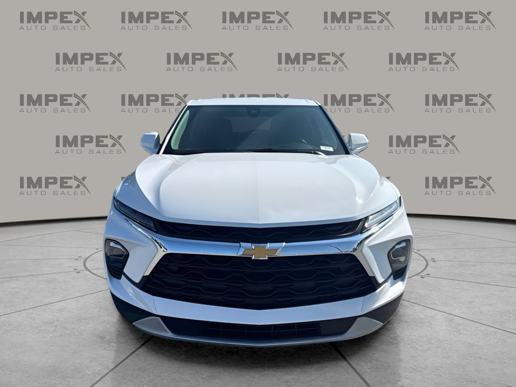 Used 2025 Chevrolet Blazer LT AWD/4WD image 8