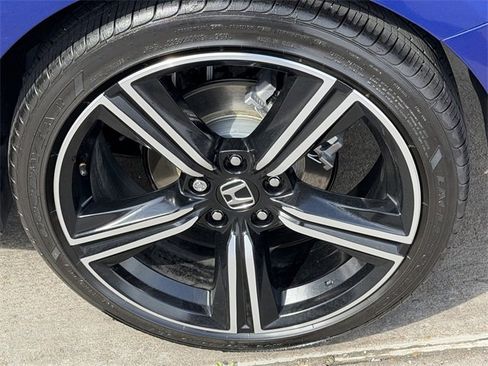 Used 2025 Honda Accord Sport image 8