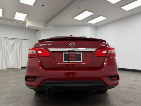 Used 2019 Nissan Sentra SR w/ Premium Package (SR) FWD image 7