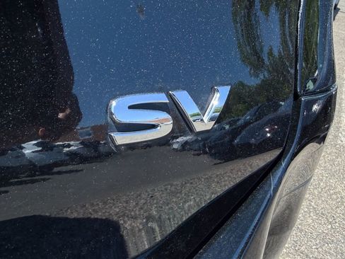 Used 2015 Nissan Rogue SV FWD image 5