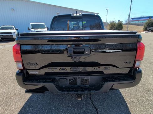 Used 2023 Toyota Tacoma 4x4 Double Cab w/ Trail Edition image 6