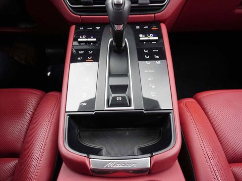 Used 2024 Porsche Macan GTS image 64