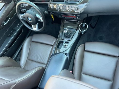 Used 2014 BMW Z4 sDrive28i RWD image 29