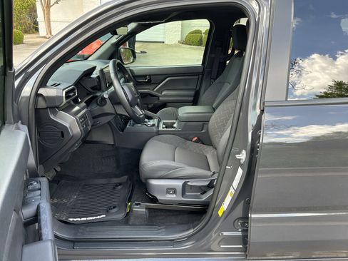 Used 2025 Toyota Tacoma SR5 image 16