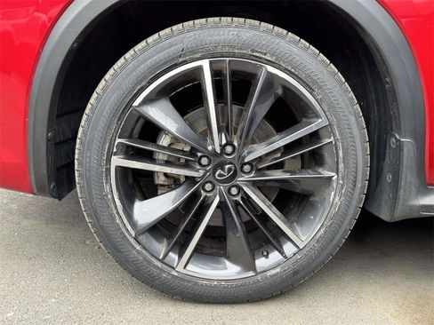 Used 2023 INFINITI QX55 Essential image 9