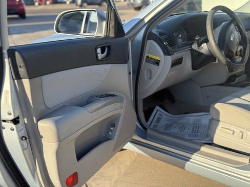 Used 2008 Hyundai Sonata GLS FWD image 9