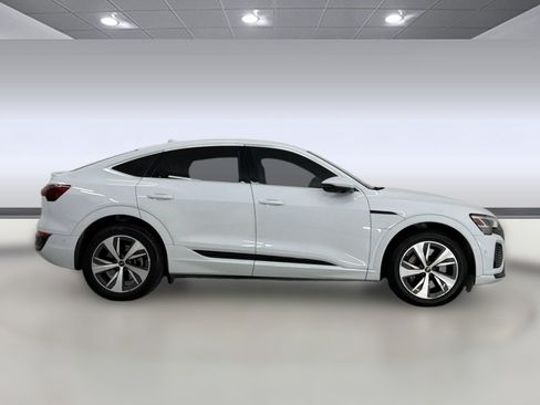Used 2024 Audi Q8 e-tron Premium Plus w/ Premium Plus Package AWD/4WD image 8