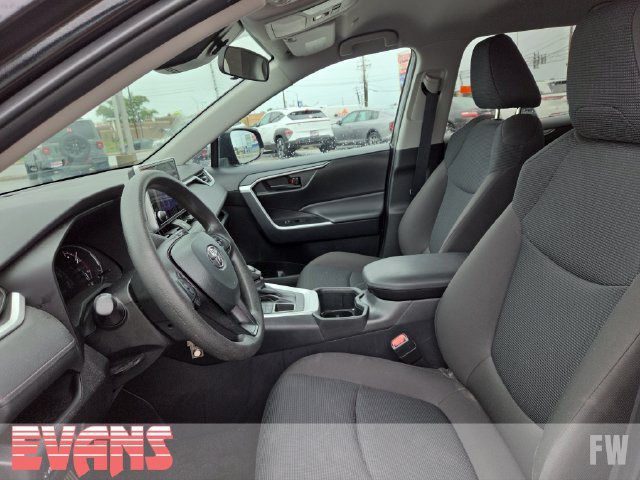 Certified 2025 Toyota RAV4 LE AWD/4WD image 14