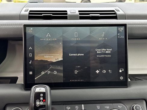 Used 2025 Land Rover Defender 110 X-Dynamic SE image 20