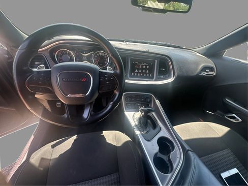 Used 2022 Dodge Challenger GT AWD/4WD image 32
