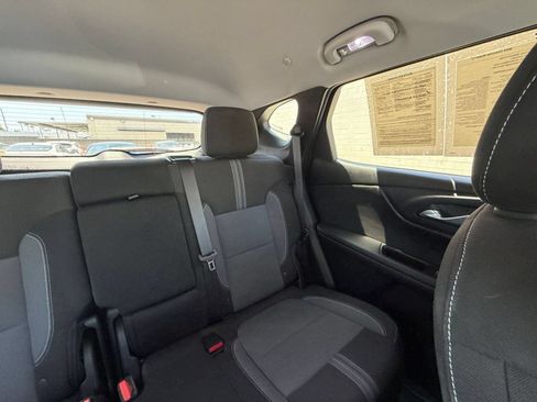Used 2025 Chevrolet Blazer LT FWD image 33