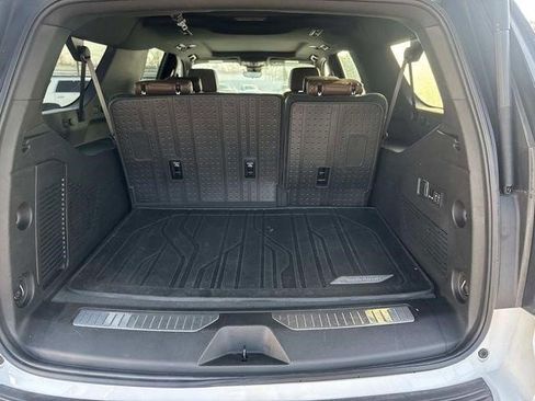 Certified 2024 Chevrolet Suburban High Country image 6