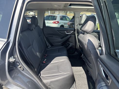 Used 2021 Subaru Forester Limited image 15