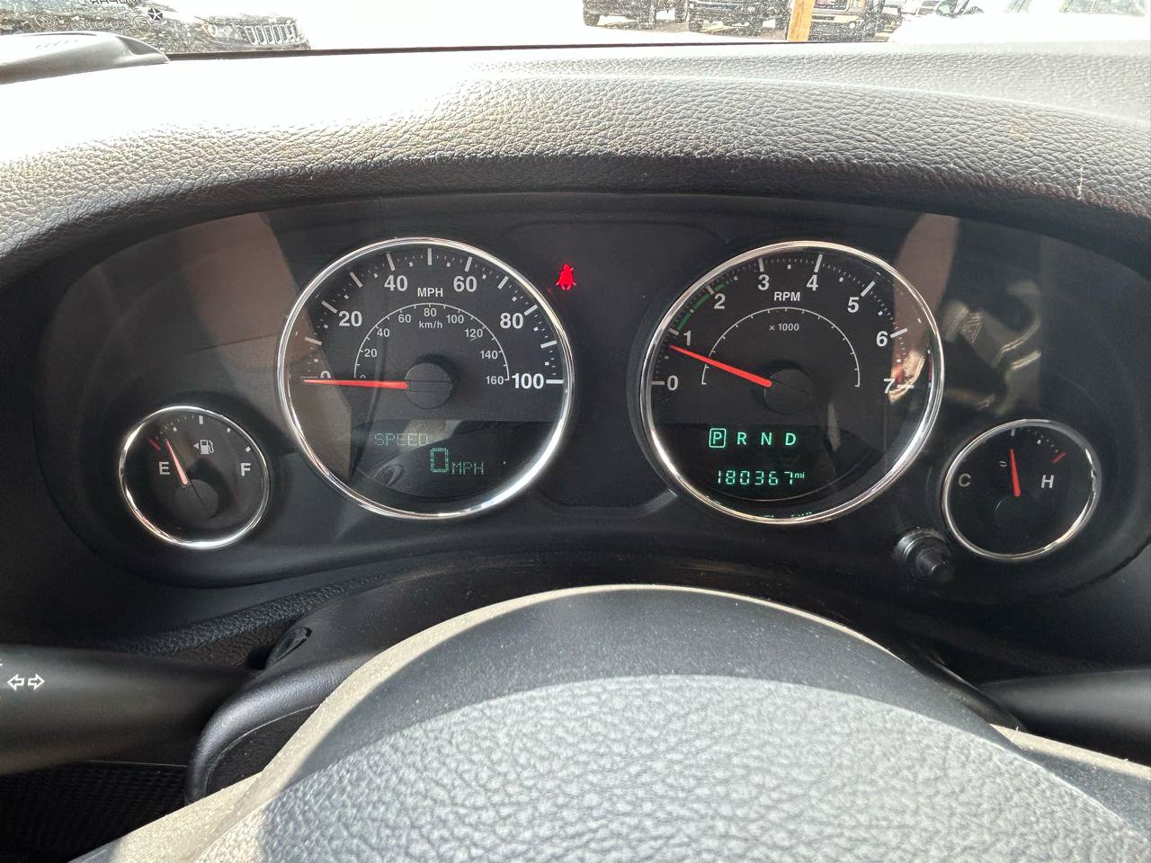 Used 2015 Jeep Wrangler Unlimited Sahara w/ Connectivity Group AWD/4WD image 20