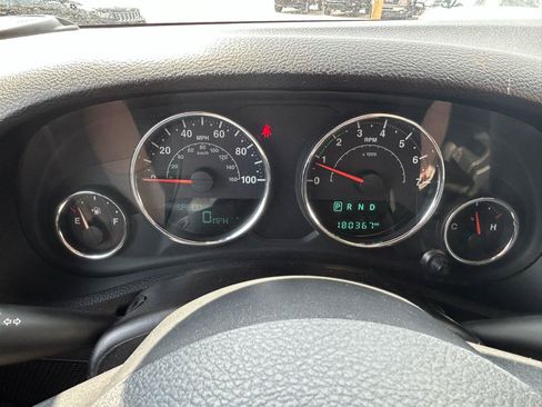 Used 2015 Jeep Wrangler Unlimited Sahara w/ Connectivity Group AWD/4WD image 20