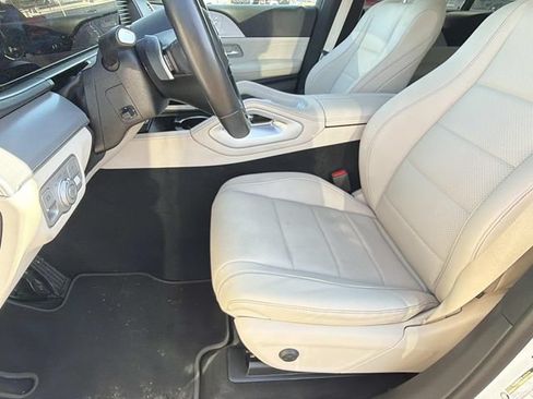 Used 2025 Mercedes-Benz GLE 350 4MATIC image 17