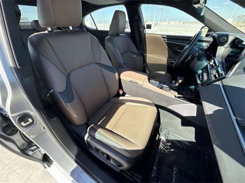 Certified 2024 Lexus ES 350 w/ Premium Package image 26