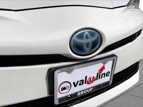 Used 2017 Toyota Prius Four w/ Advanced Technology Package FWD image 29