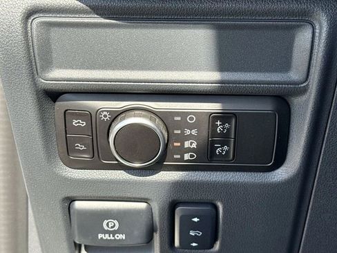 New 2025 Ford F150 Lightning Platinum image 40
