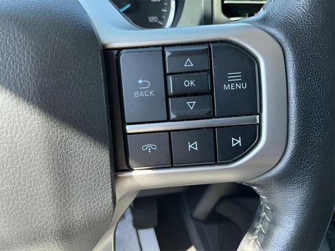 Certified 2024 Ford Expedition XLT image 32