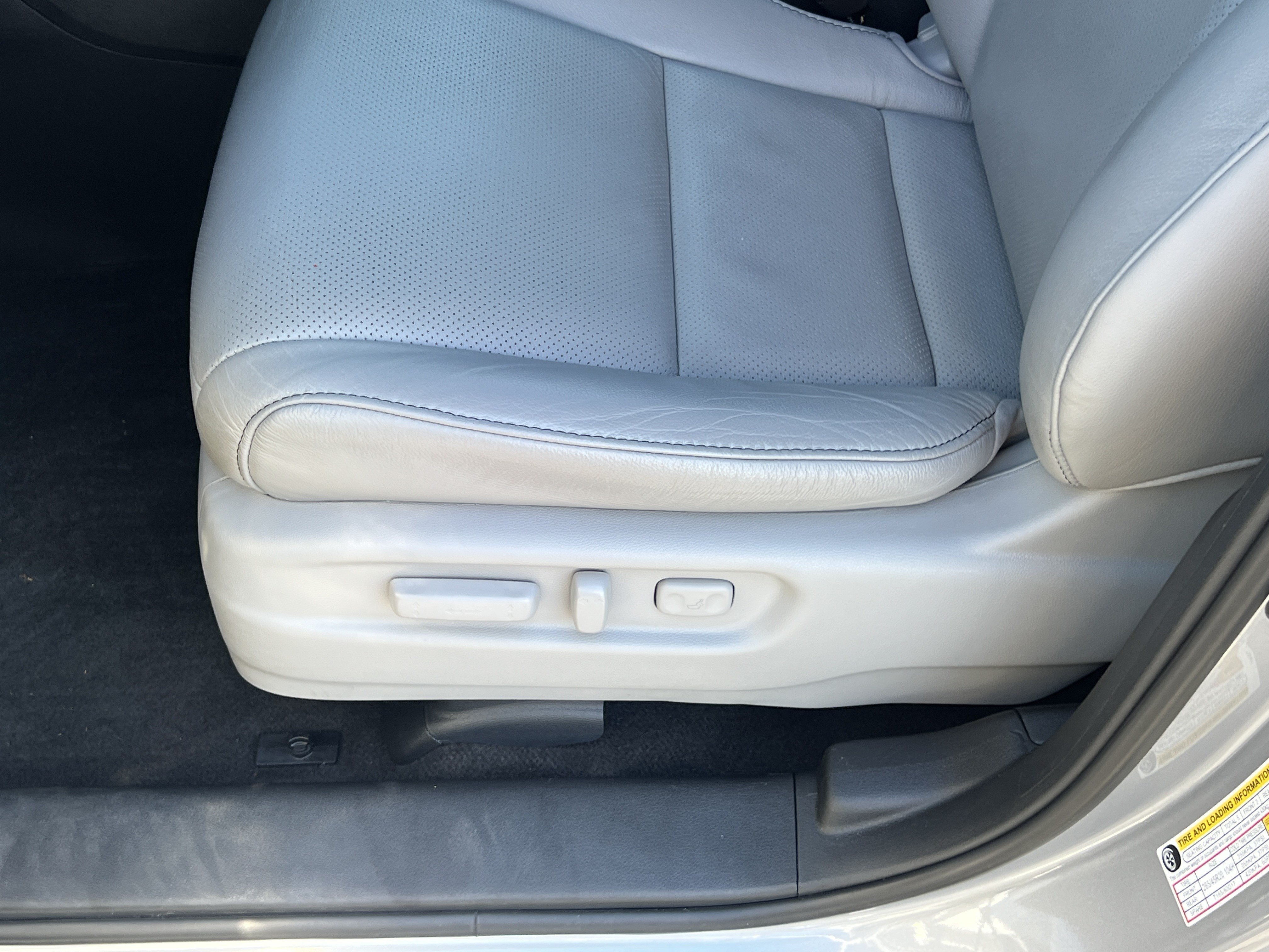 Used 2023 Honda Passport EX-L image 12