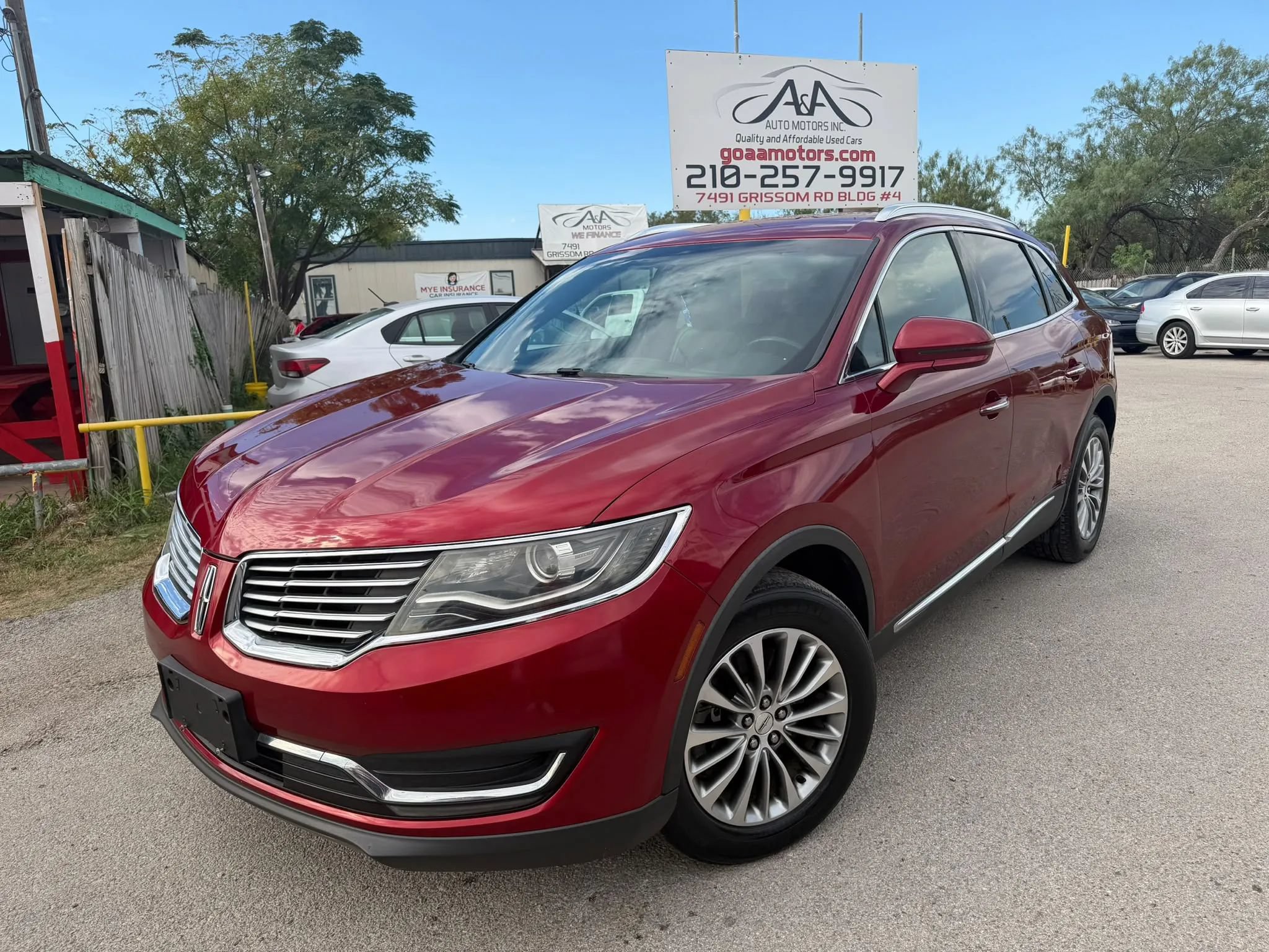Used 2017 Lincoln MKX Select w/ Select Plus Package FWD image 1