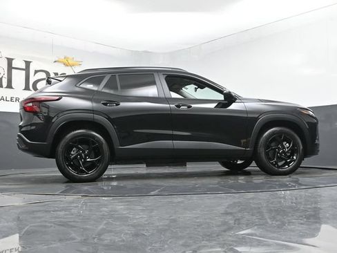 New 2026 Chevrolet Trax LT w/ Driver Confidence Package FWD image 31