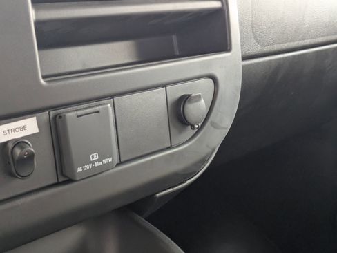 New 2025 Chevrolet Express 3500 w/ Power Convenience Package image 41