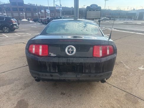 Used 2011 Ford Mustang Coupe image 5