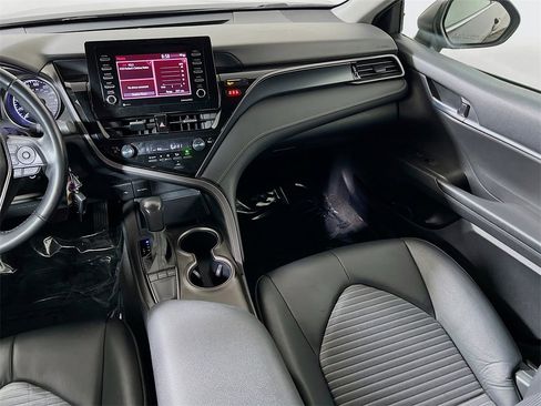 Certified 2023 Toyota Camry SE image 21