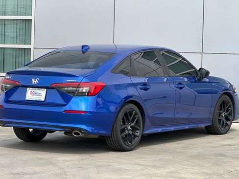 Used 2024 Honda Civic Sport image 4