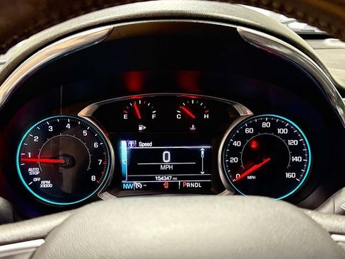 Used 2017 Chevrolet Malibu LT image 14