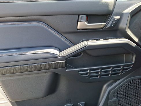 New 2026 Toyota 4Runner 4WD image 10