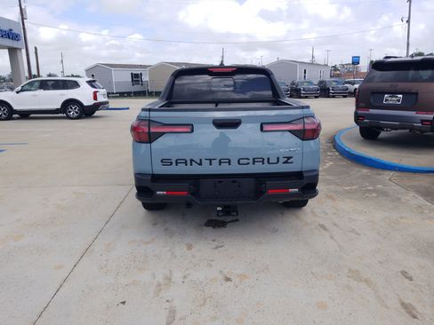 Used 2022 Hyundai Santa Cruz SEL Premium image 6