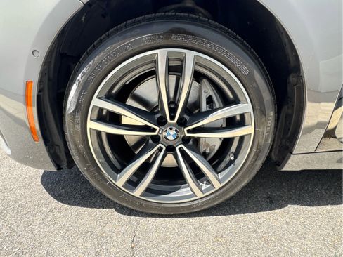 Used 2022 BMW 750i xDrive w/ Executive Package AWD/4WD image 10
