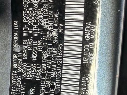 Used 2007 Toyota Land Cruiser w/ Convenience Pkg image 42