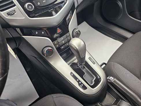 Used 2014 Chevrolet Cruze LT w/ RS Package image 33