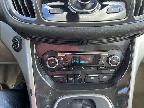 Used 2015 Ford C-MAX Energi SEL w/ Equipment Group 302A image 15