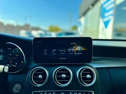 Used 2021 Mercedes-Benz C 300 4MATIC Sedan image 24