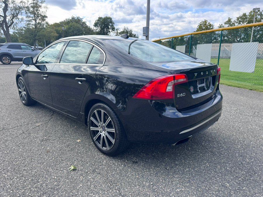 Used 2017 Volvo S60 T5 Inscription FWD image 4