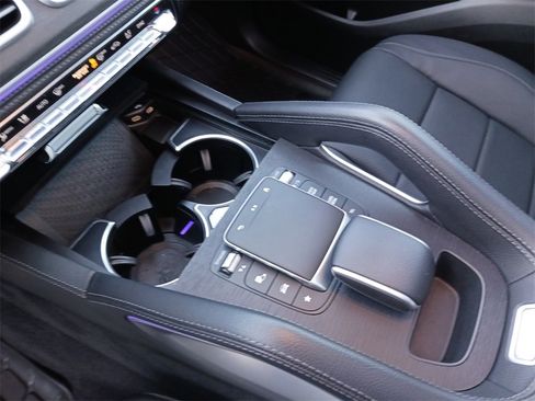 Used 2024 Mercedes-Benz GLE 450 4MATIC image 11