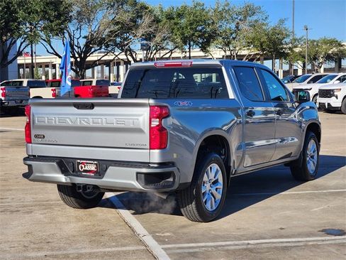 Used 2025 Chevrolet Silverado 1500 Custom image 7