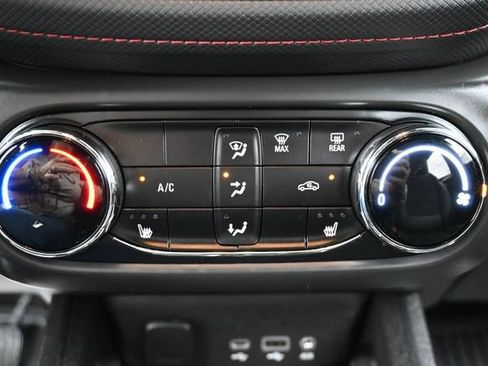 Used 2022 Chevrolet TrailBlazer RS FWD image 22