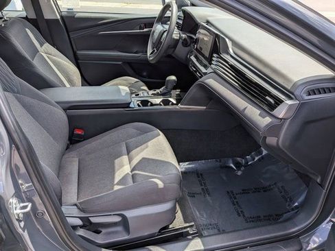Used 2025 Toyota Camry LE w/ Convenience Package FWD image 5